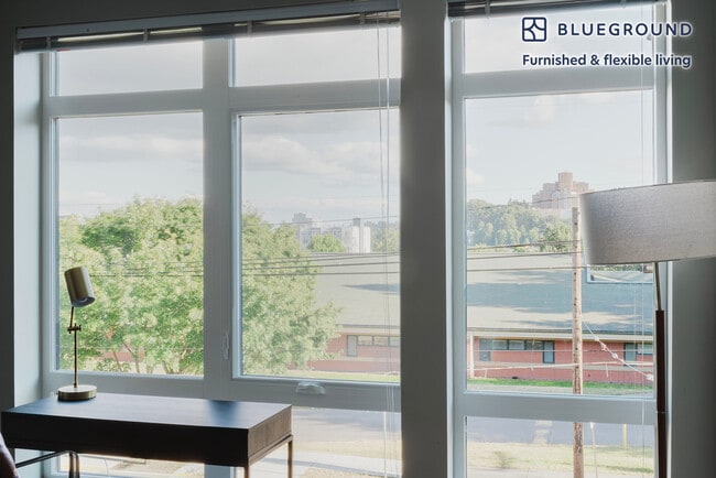 Photo - 104 12th Ave Unit SI FL3-ID747