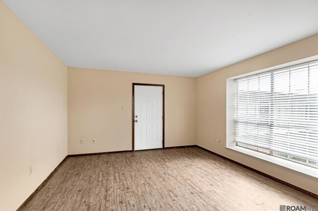 Photo - 2100 College Dr Unit 128