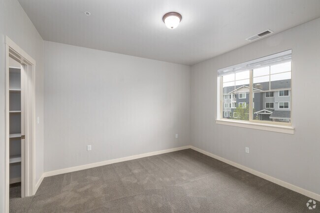 2BR, 2BA - 1,100SF - Eagle River Apartments