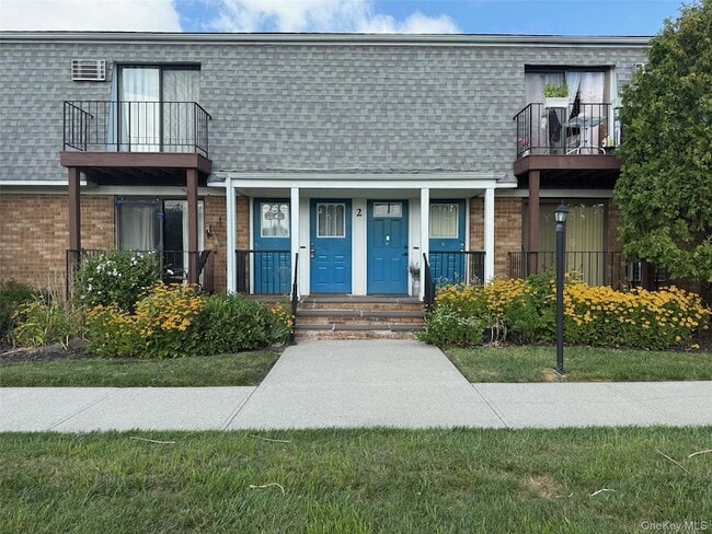 Building Photo - 2 Fortune Rd W Unit 2B