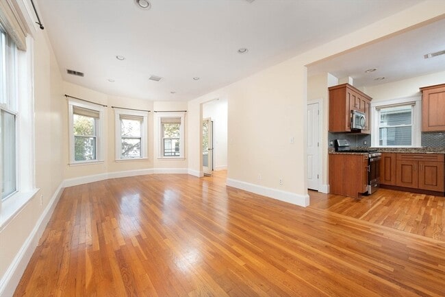 Photo - 148 Albion St Unit 2