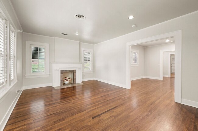 Photo - 3812 Bunting Ave