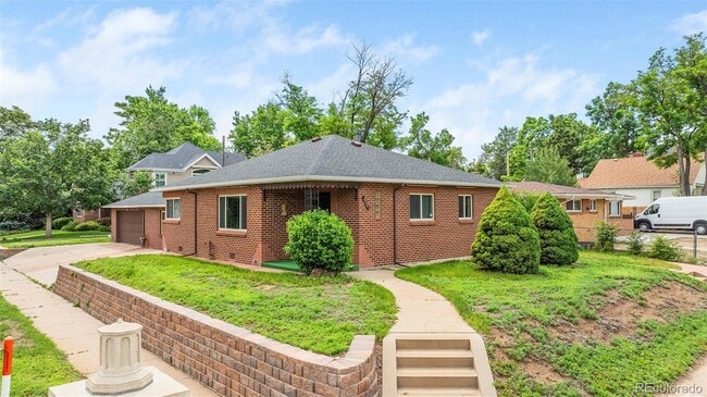 Building Photo - 4546 Lowell Blvd