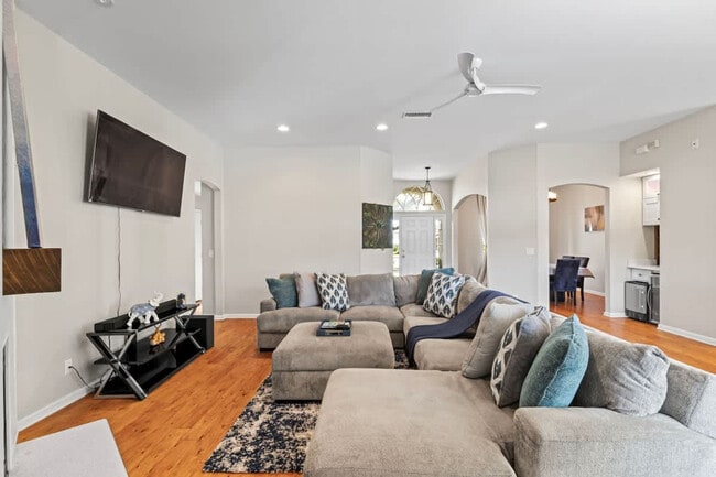 Photo - 12160 Irwin Manor Dr Unit SI ID1578507P