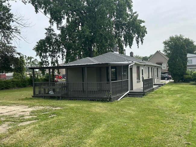 Photo - 3822 Melville Ave