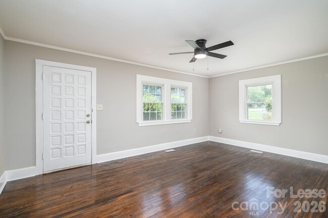Photo - 913 Edgemont Ave