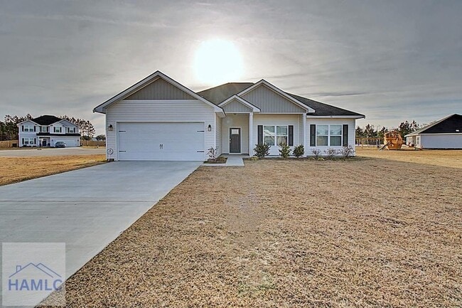 Building Photo - 20 Fuller Wy NE