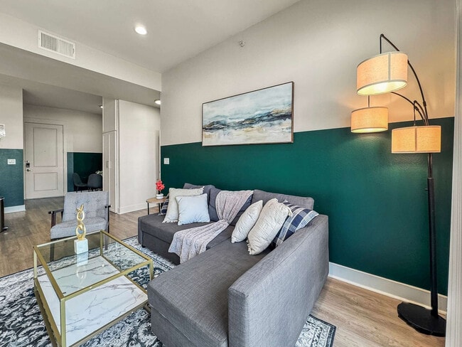 Photo - 2901 Indiana St Unit ID1316463P