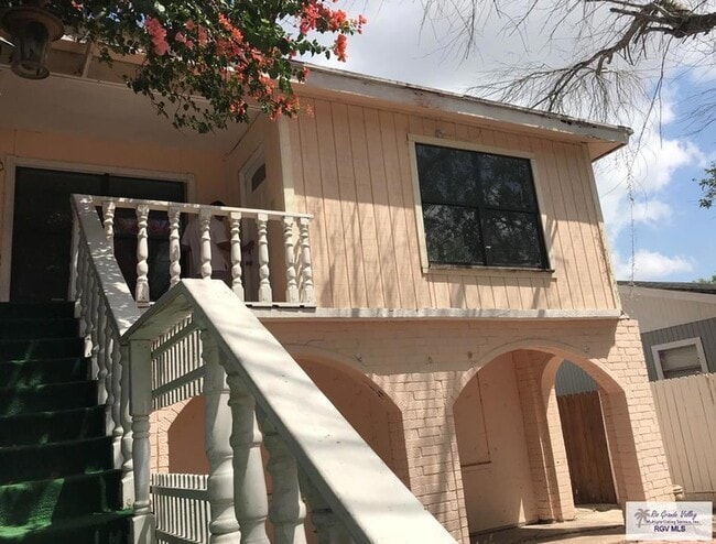 Building Photo - 1169 Calle Galaxia