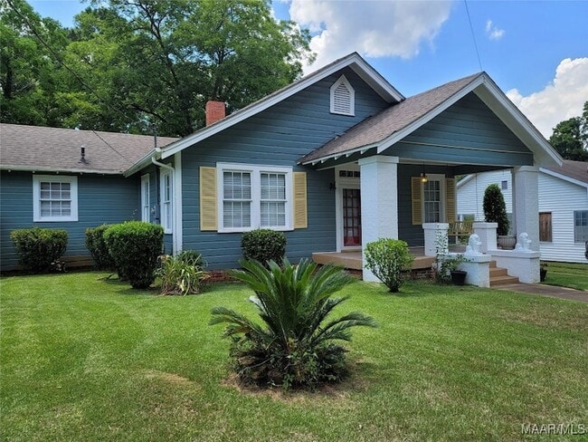 Building Photo - 215 N Lewis St