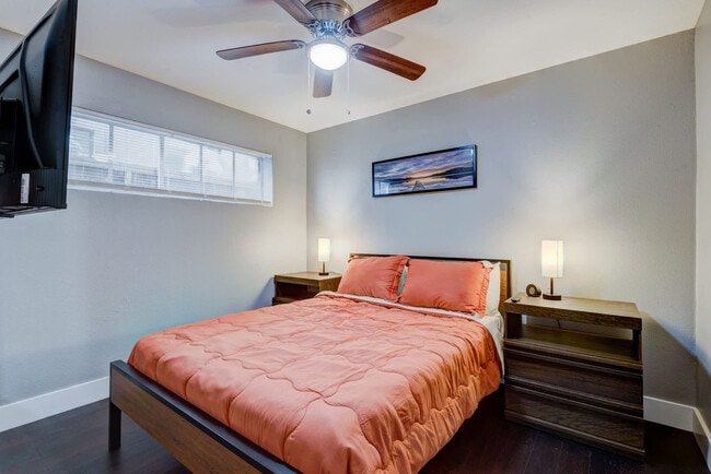 Photo - 2216 Hazard St Unit FL2-ID1257740P