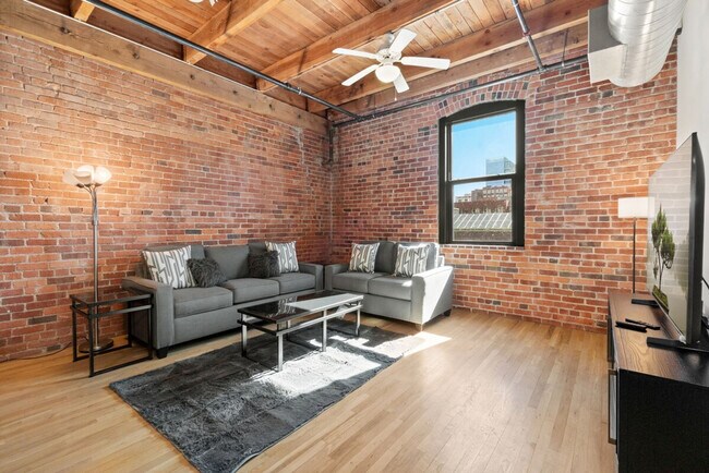 Building Photo - 1890 Wewatta St Unit SI ID1508527P