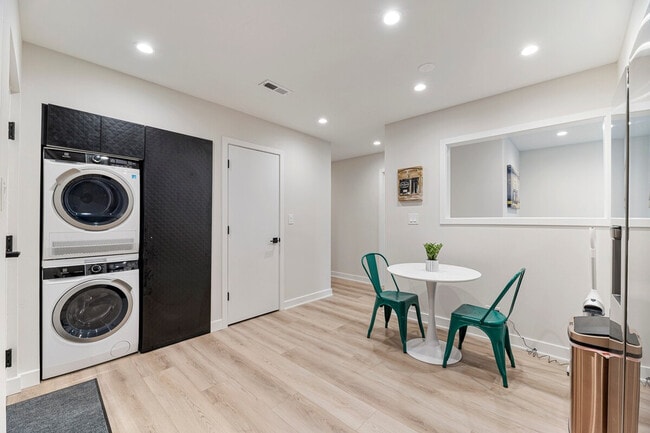 Photo - 7200 N Western Ave Unit ID1060169P