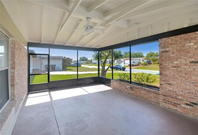 Photo - 757 Evangeline Ave