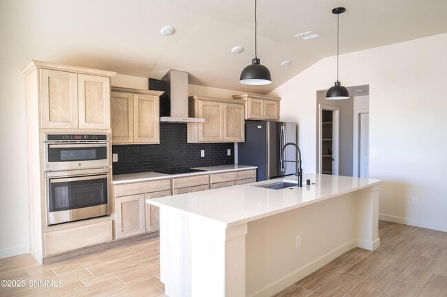 Photo - 3614 Paragon St