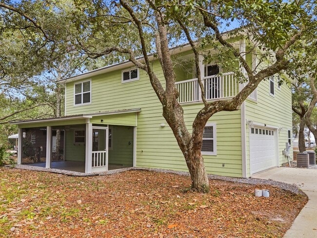 Photo - 128 Bay Magnolia Ln