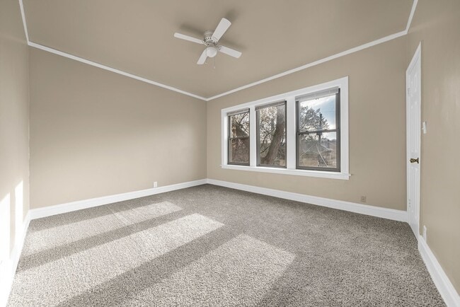 Photo - 7751 S Saginaw Ave Unit 2