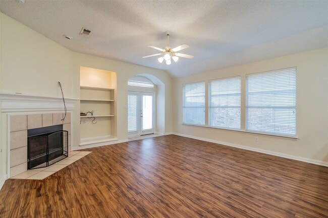 Photo - 4709 Belladonna Dr