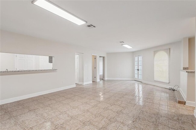 Photo - 9205 Jefferson Hwy