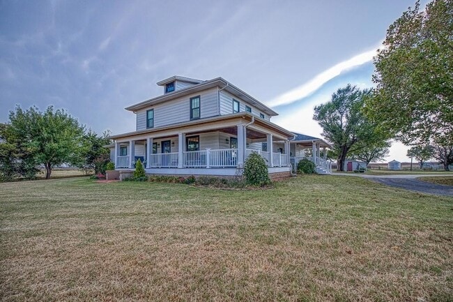 Building Photo - 17928 N 2820 Rd