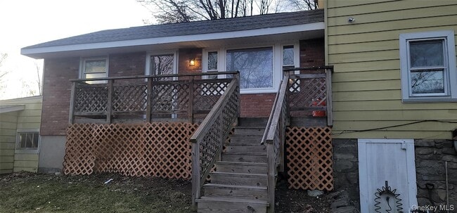 Building Photo - 2250 NY-302 Unit 1