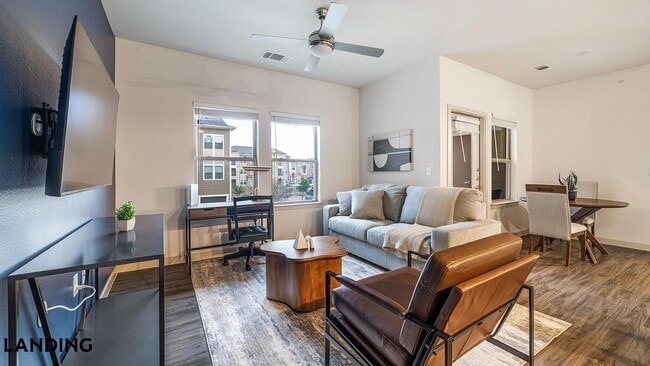 Building Photo - 2825 Main St Unit 1225