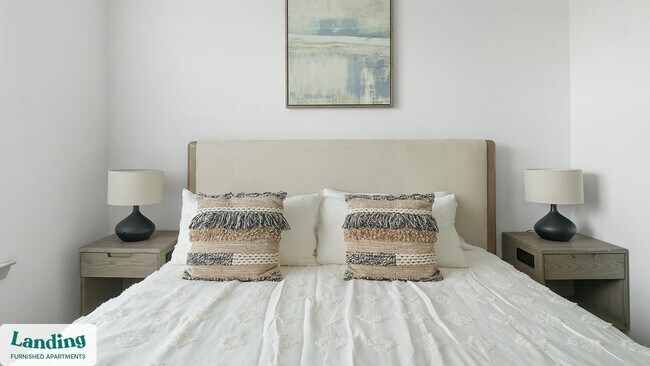 Building Photo - 91 Jensen Dr Unit 4311