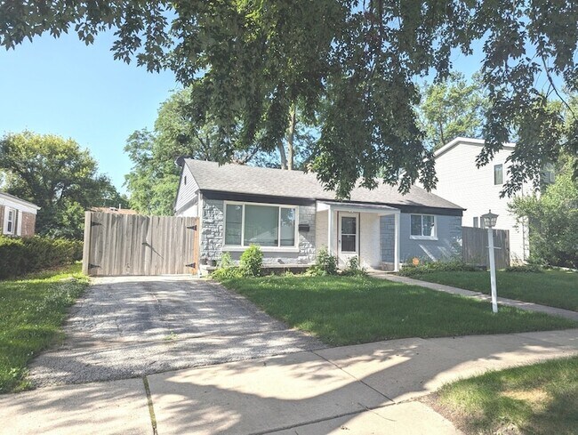 Photo - 2055 Magnolia Rd