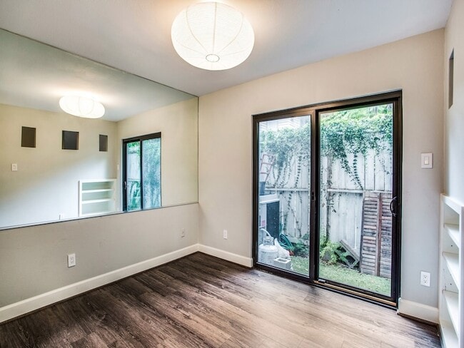 Photo - 1300 Fairview St Unit E