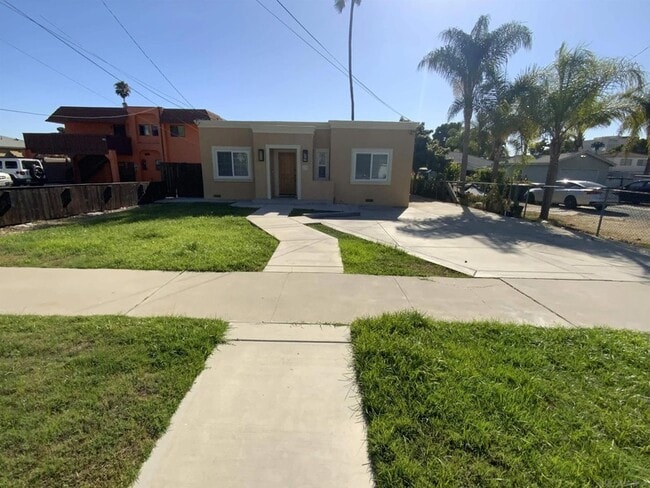 Photo - 520 Glover Ave