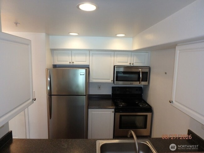 Photo - 18621 Blueberry Ln