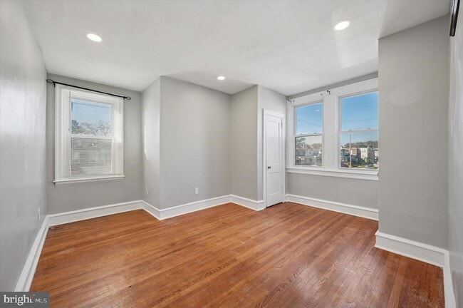 Photo - 1733 67th Ave