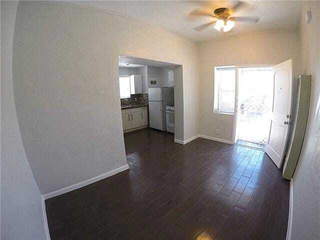 Photo - 8903 Old County Dr