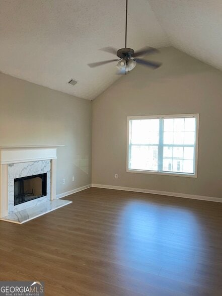 Photo - 8262 Parkwood Pl