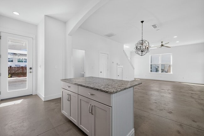 Photo - 617 Eastboro Dr