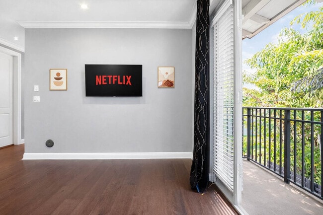 Photo - 1705 NE 11th St Unit SI ID1372360P