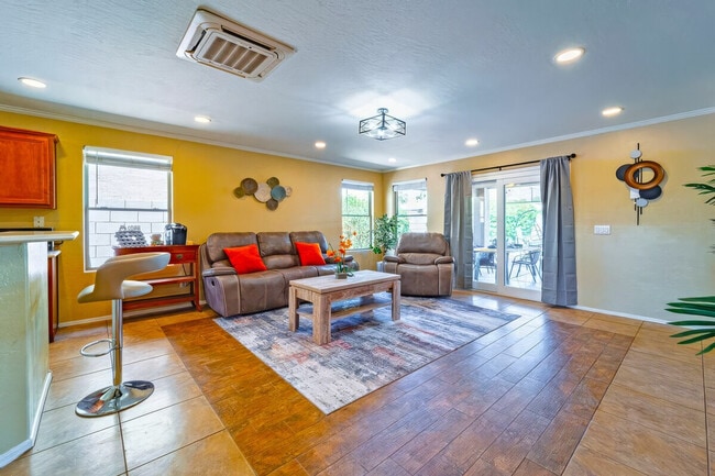 Building Photo - 1546 N Desert Willow St Unit SI ID1495034P