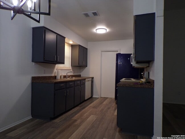 Photo - 4163 Freestone St