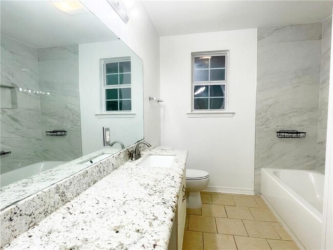 Photo - 281 Olive Dr