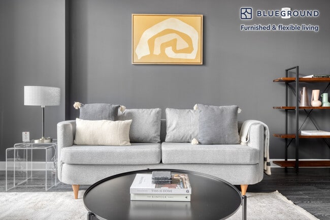 Photo - 3601 Fairfax Dr Unit FL7-ID526