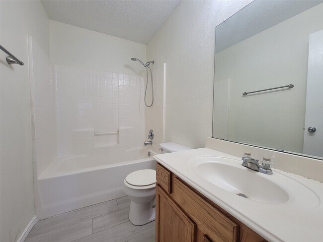 Photo - 1537 Fairfield Dr