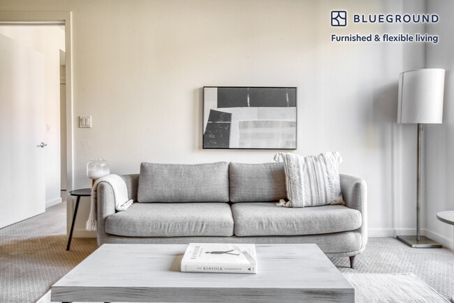 Photo - 388 Santana Row Unit FL4-ID825