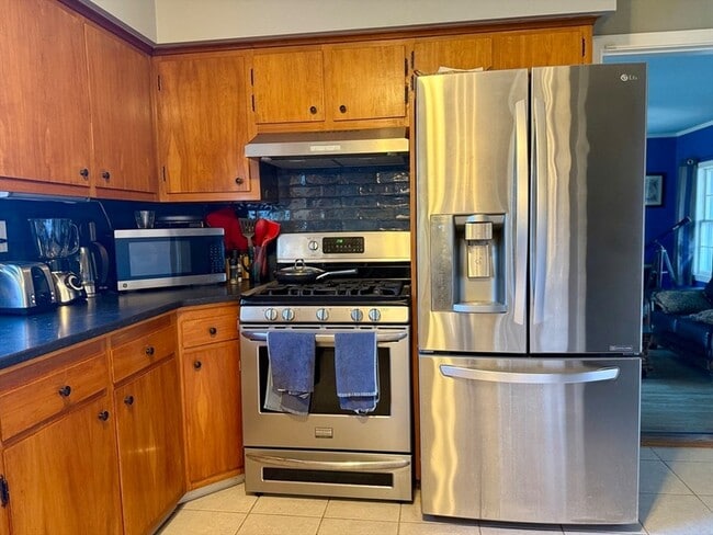 Photo - 12 Holiday Dr