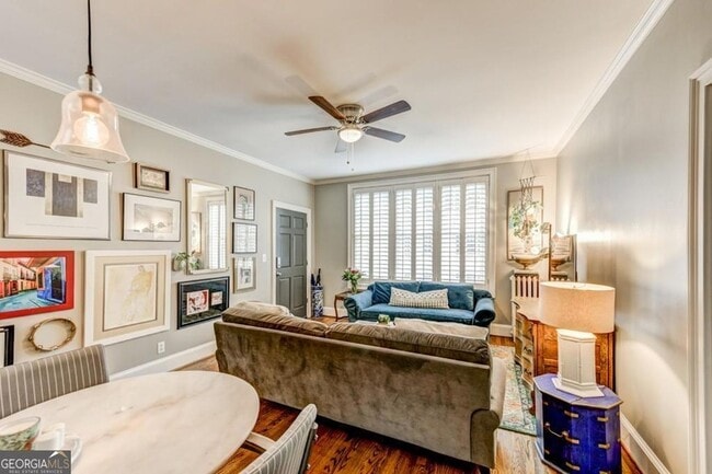 Photo - 28 Collier Rd NW Unit 11