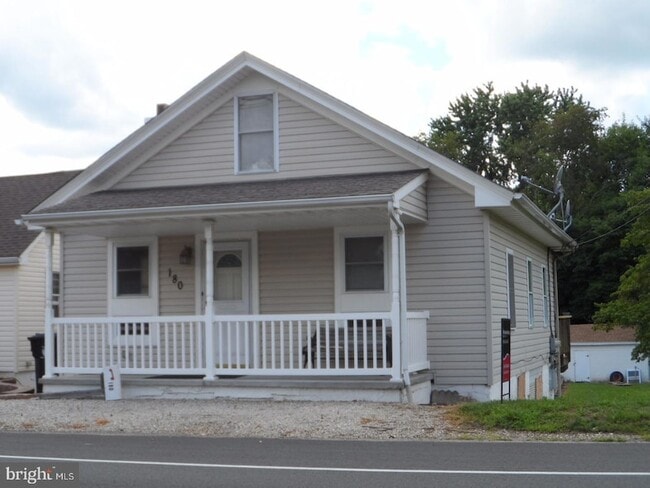 Building Photo - 180 N Main St