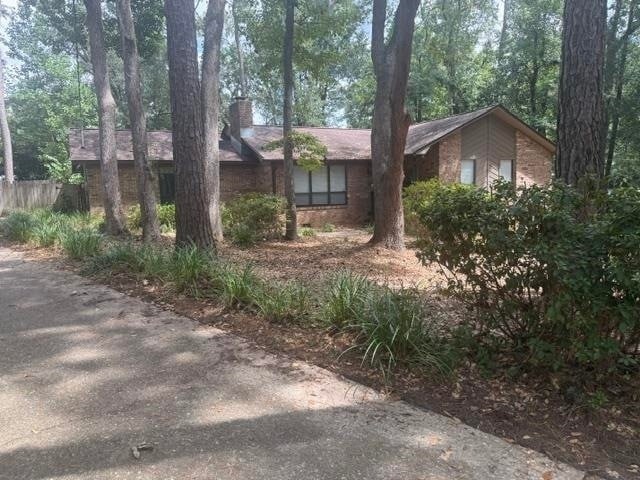 Photo - 394 Castleton Cir