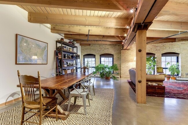 Photo - 404 N Washington Ave