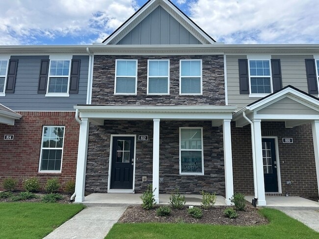 Building Photo - 812 Quinn Dr