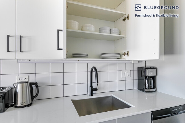 Photo - 61 W Erie St Unit SI FL4-ID1408