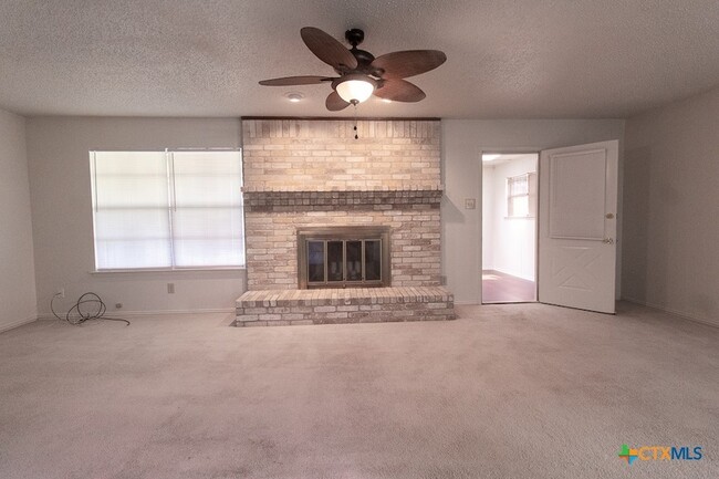 Photo - 2018 Newton Dr